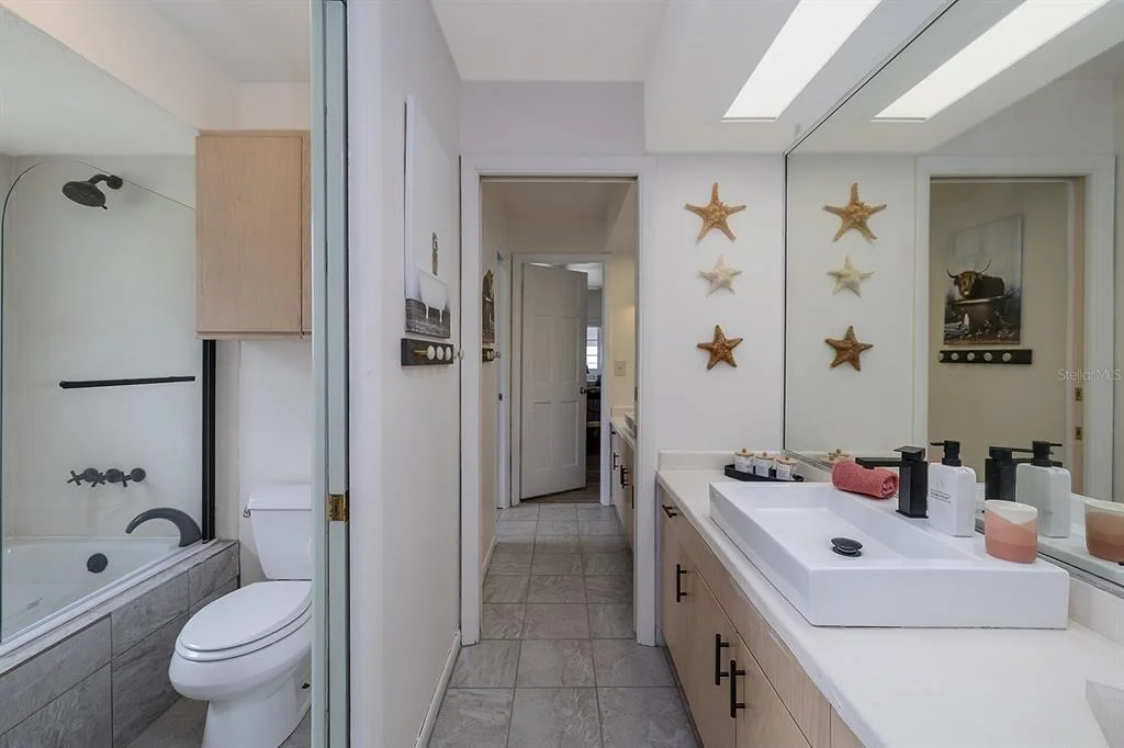 Photo of 101 N ST ANDREWS DRIVE