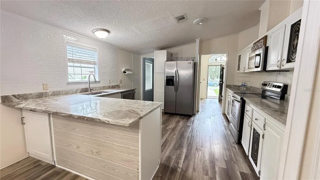 Photo of 10404 BRUSSELS DRIVE