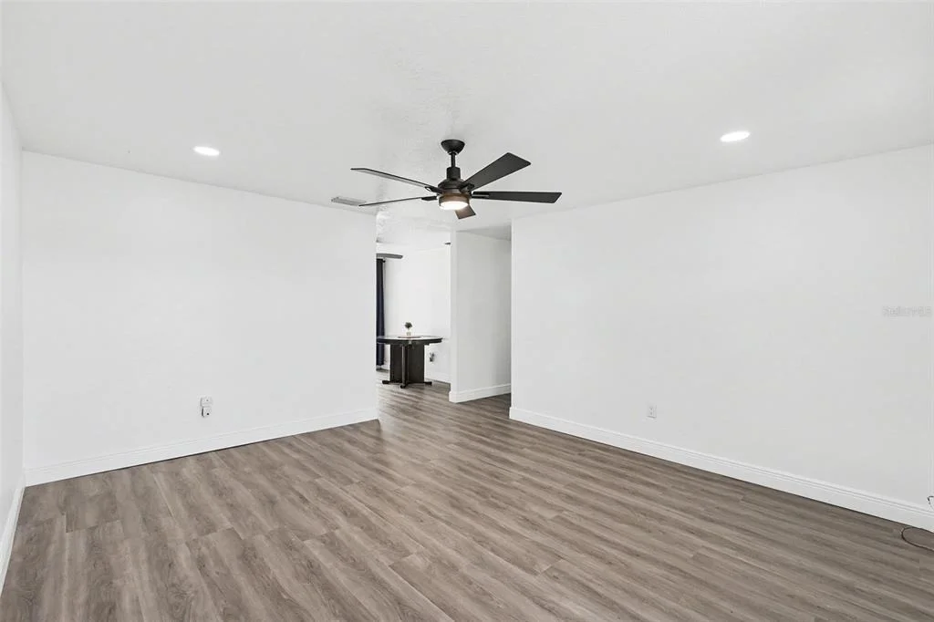 Photo of 8253 GREENLEAF CIRCLE