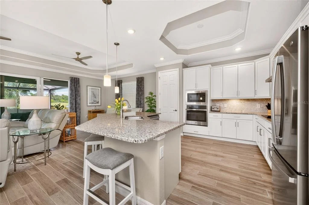Photo of 25180 LONGMEADOW DRIVE