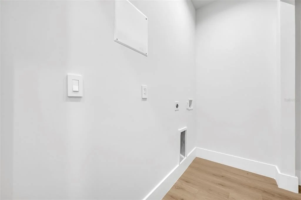 Photo of 102 BELL PLACE