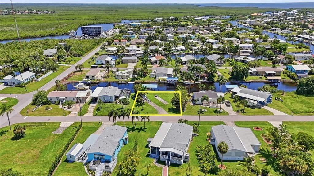 Photo of 721 CORAL DRIVE