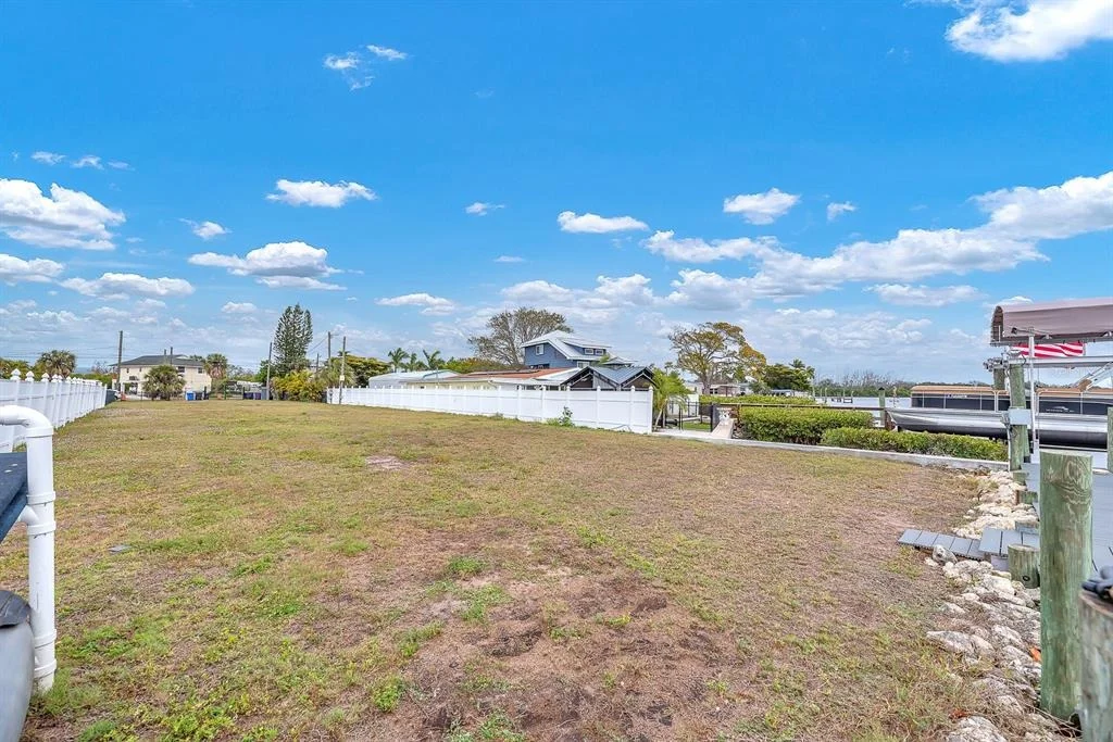 Photo of 3304 W SHELL POINT ROAD