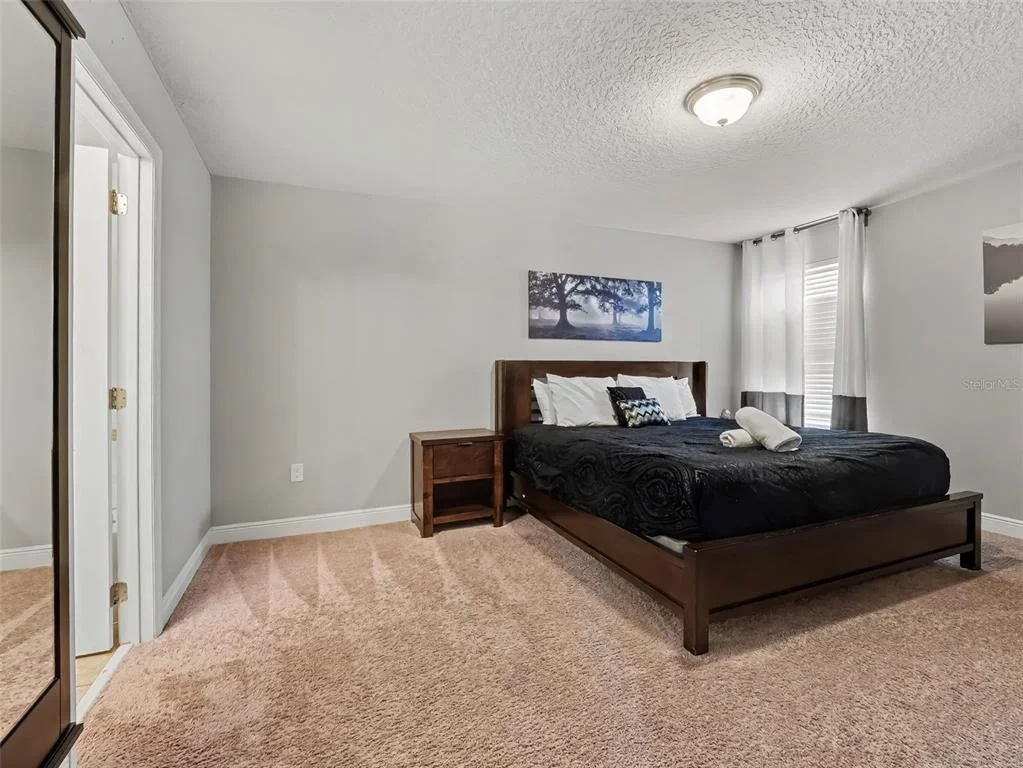 Photo of 4127 OAK TREE DRIVE