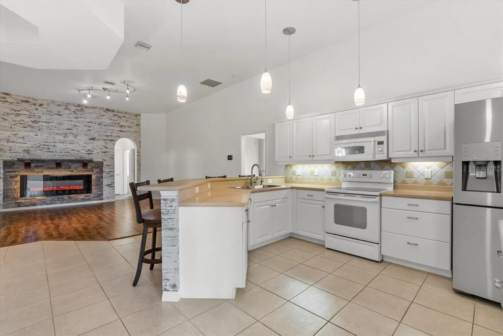 Photo of 4239 CORSO VENETIA BOULEVARD