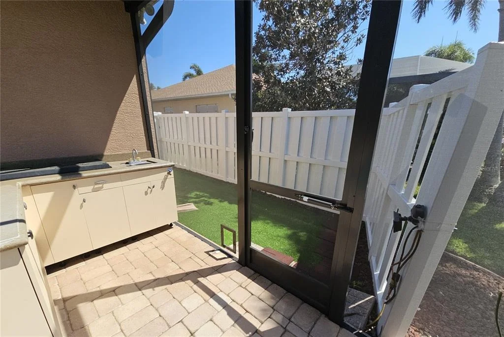 Photo of 566 PLANTERS MANOR WAY
