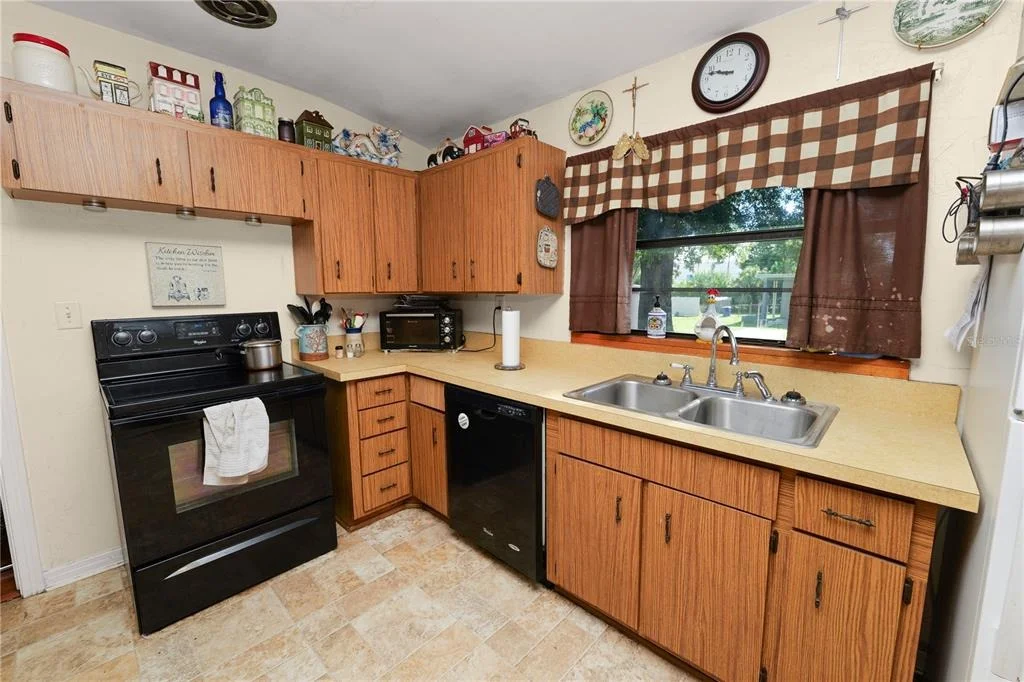 Photo of 621 HILLSIDE DRIVE