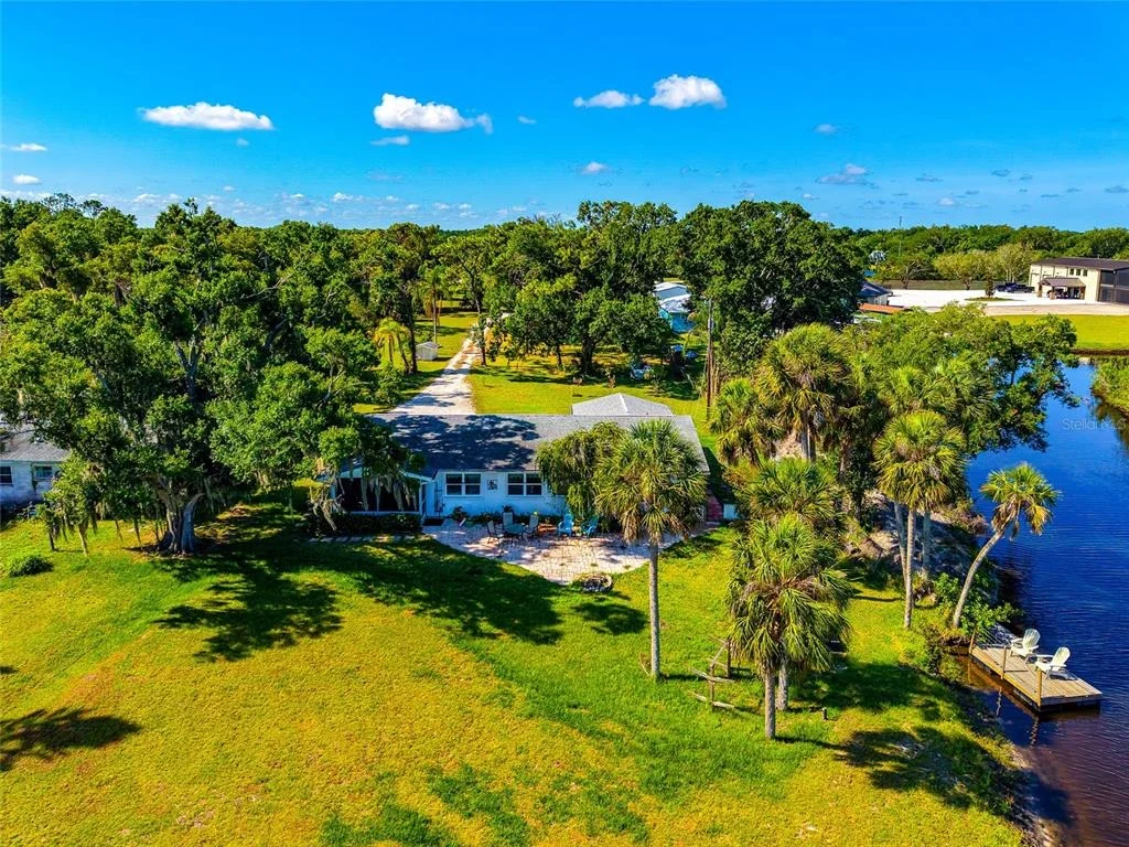 Photo of 11903 UPPER MANATEE RIVER ROAD