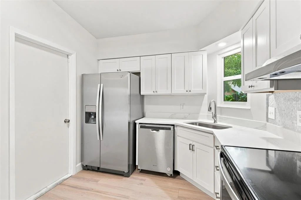 Photo of 723 OAK MANOR CIRCLE