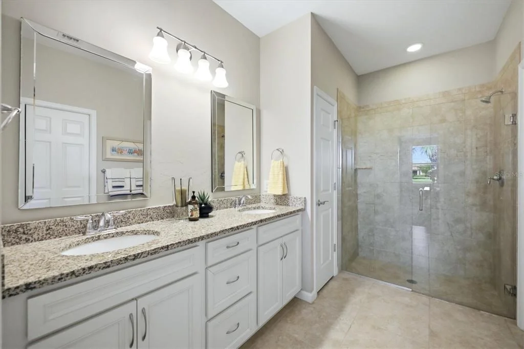 Photo of 17128 KENTON TERRACE