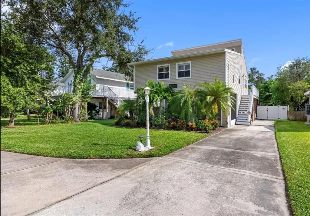 Photo of 313 CRYSTAL BEACH AVENUE