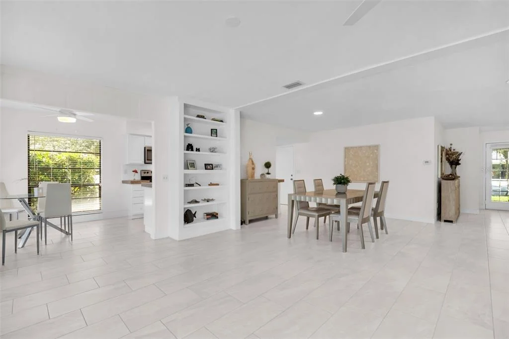 Photo of 1309 GILLESPIE DRIVE