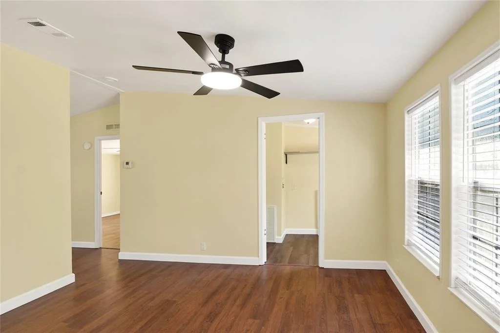Photo of 321 KENT ROAD