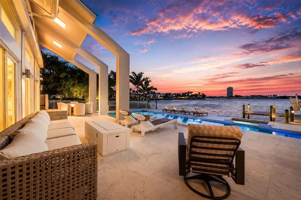 Photo of 216 BIRD KEY DRIVE
