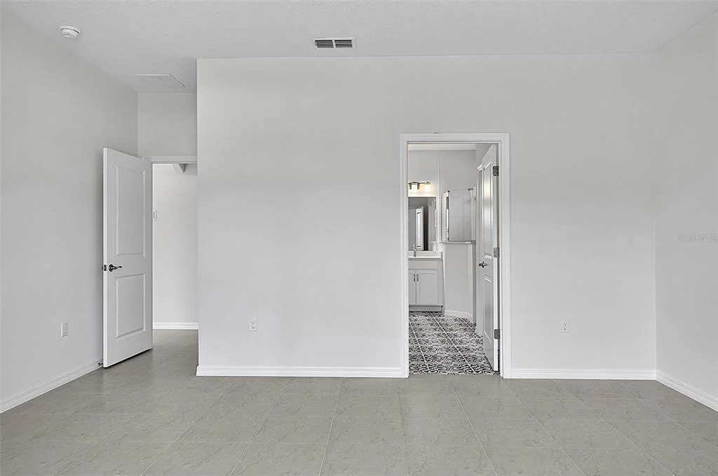 Photo of 10 PERSIMMON DRIVE