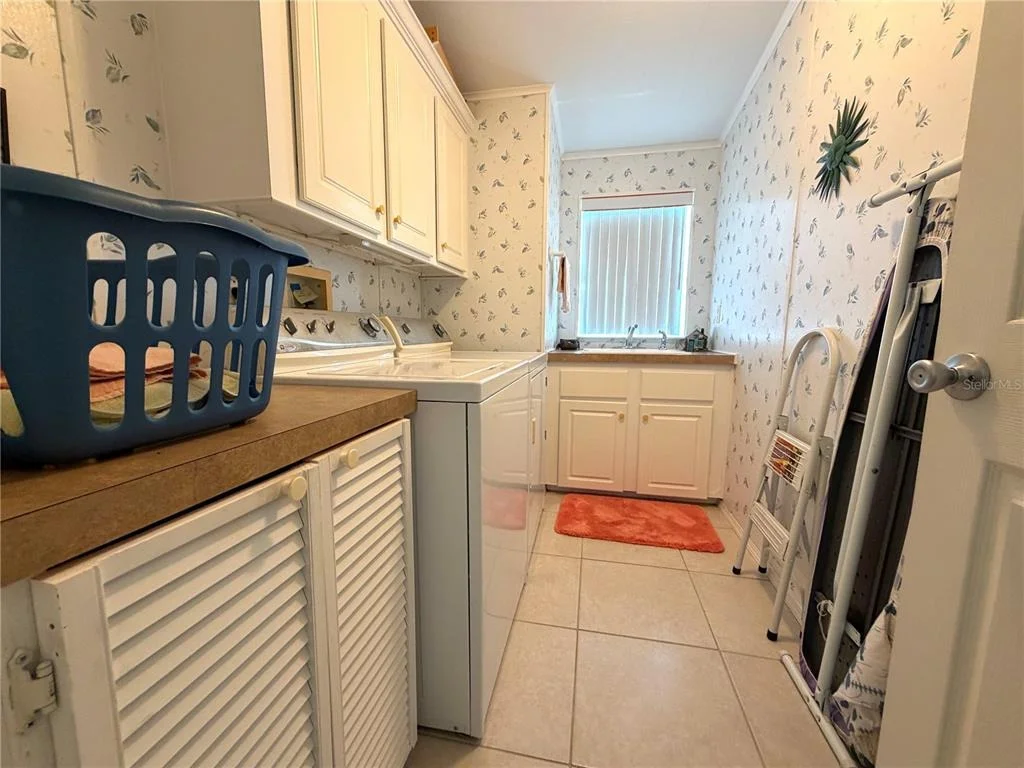 Photo of 817 S GREEN CIRCLE