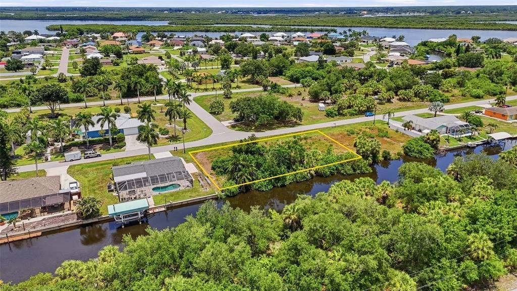 Photo of 3367 DESOTO DRIVE