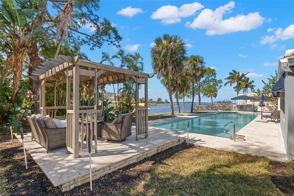 Photo of 101 SHORE DRIVE