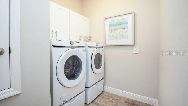 Photo of 8646 OAKSTONE CIRCLE