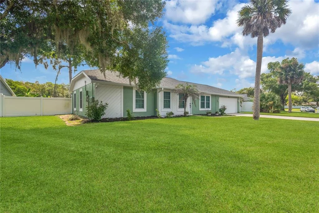 Photo of 819 JACARANDA DRIVE