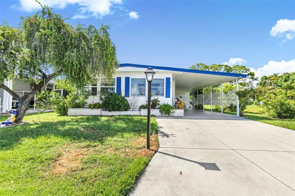 Photo of 212 LA COSTA