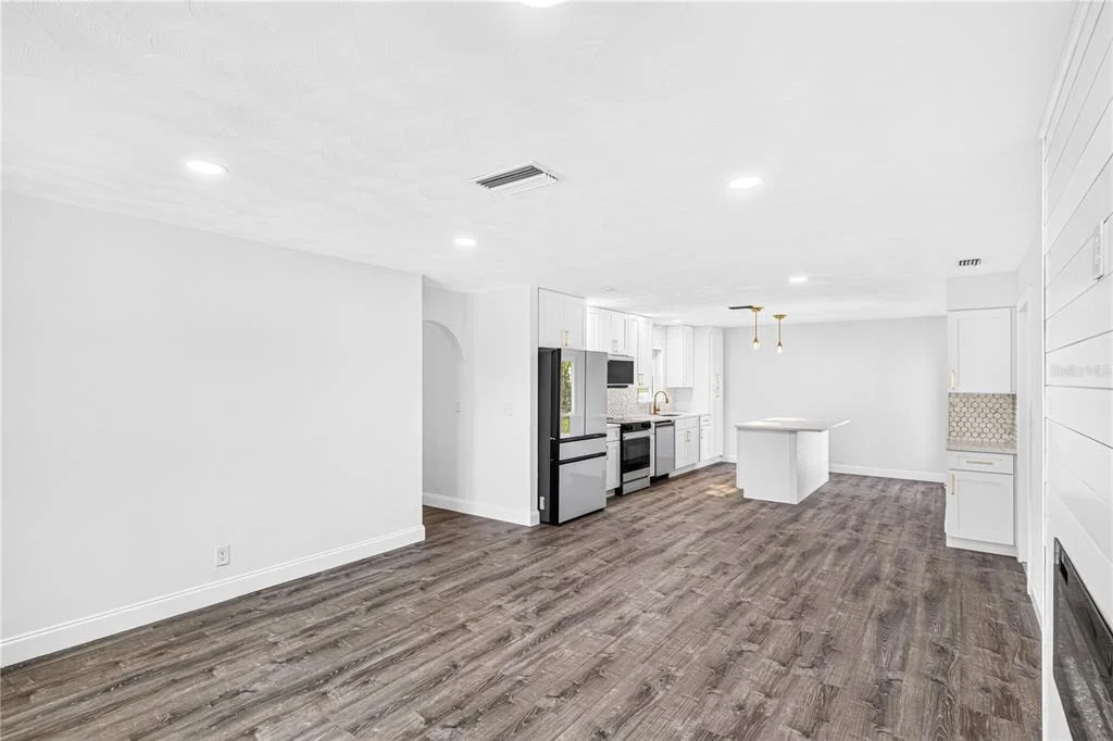 Photo of 5464 RIVERSIDE DRIVE