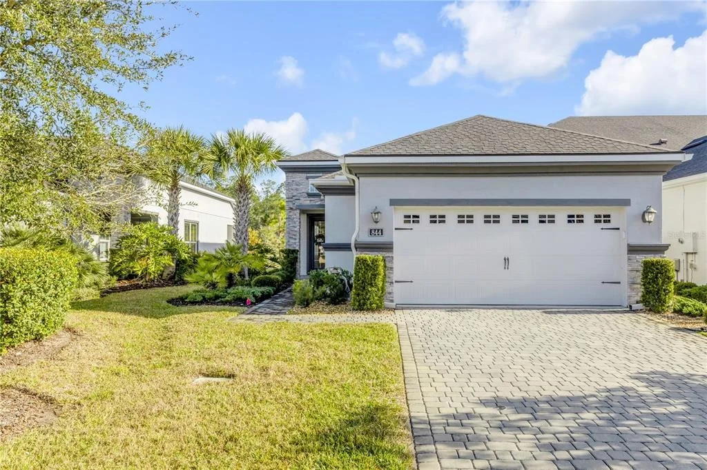 Photo of 844 PINEWOOD DRIVE