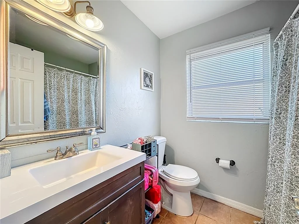 Photo of 1521 BANYAN DR.