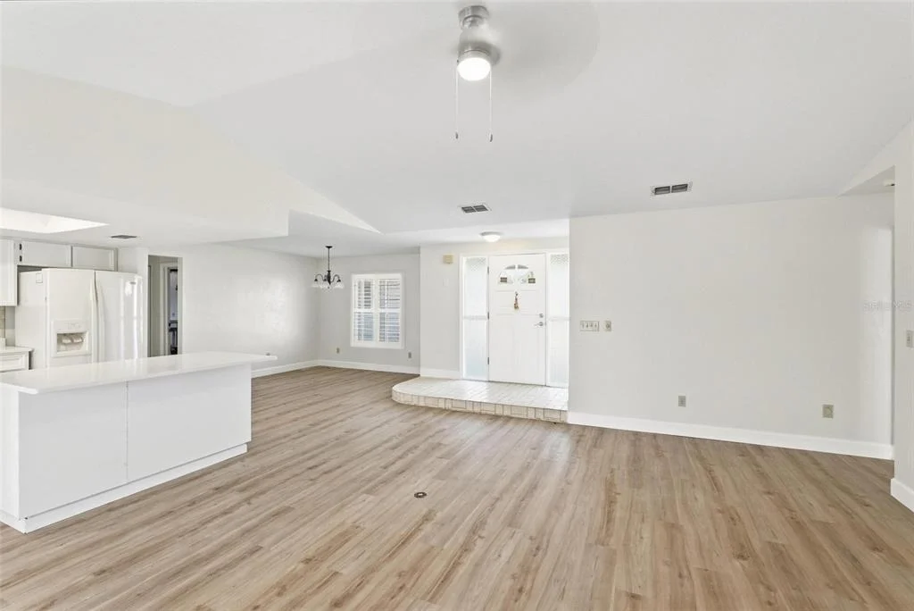 Photo of 33 E SEA HARBOR
