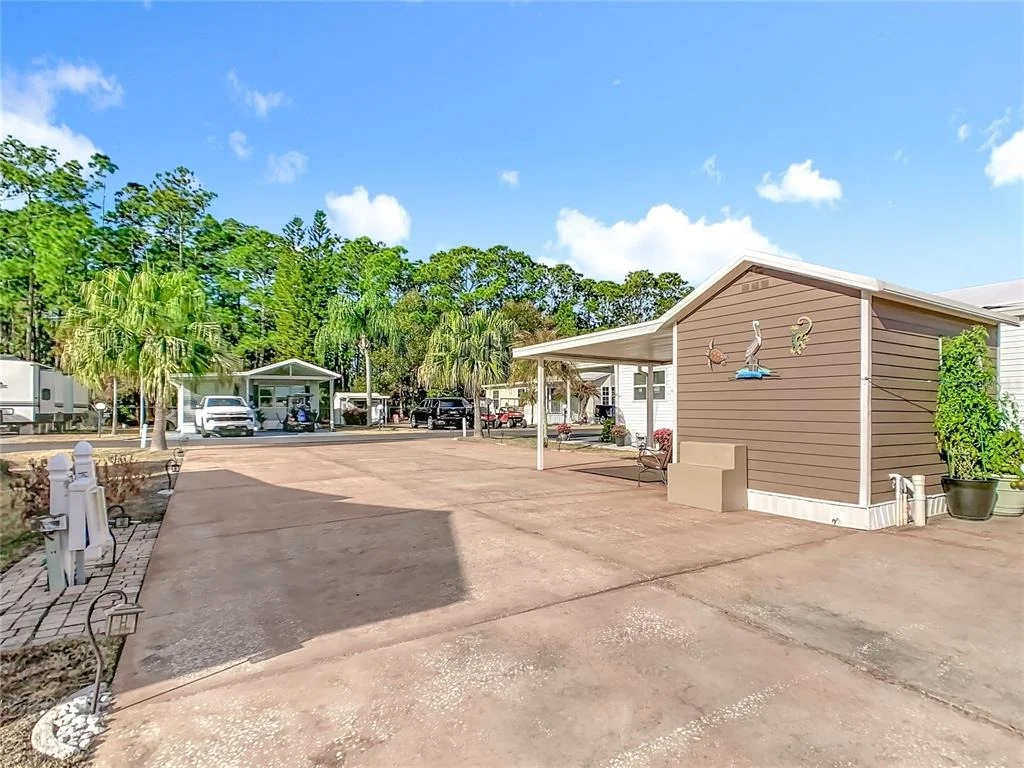 Photo of 450 PINE LOOP