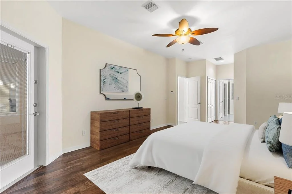 Photo of 4239 CORSO VENETIA BOULEVARD