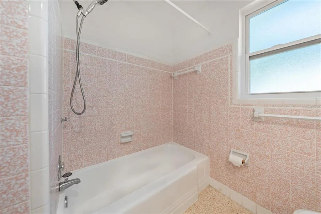 Photo of 1690 PINEHURST ROAD