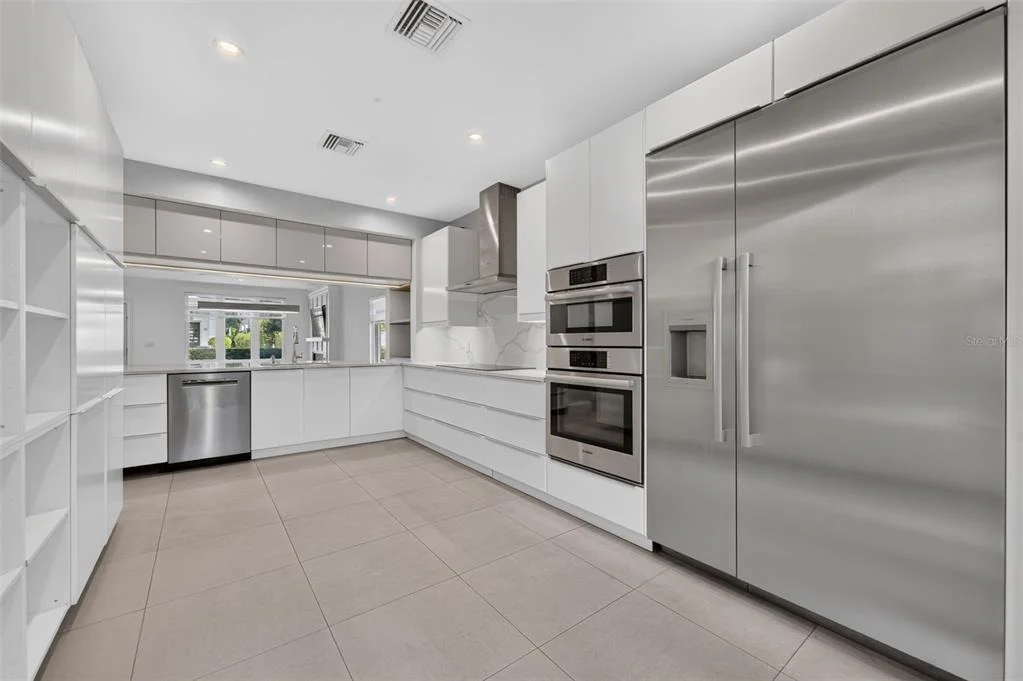 Photo of 720 PANSY AVENUE
