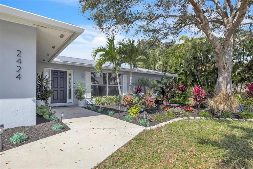 Photo of 2424 ROSA LANE