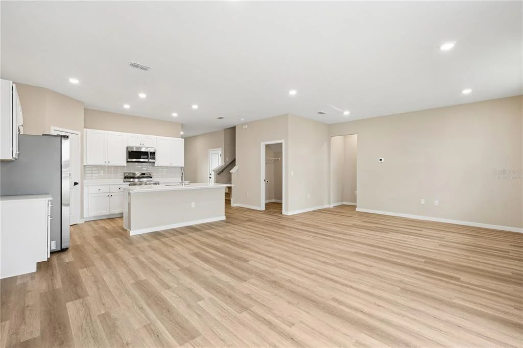 Photo of 90 SPRINGWOOD DRIVE