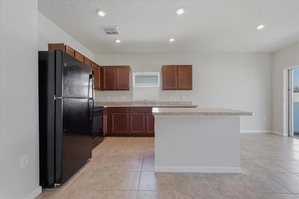 Photo of 813 EAGLE ROCK TER