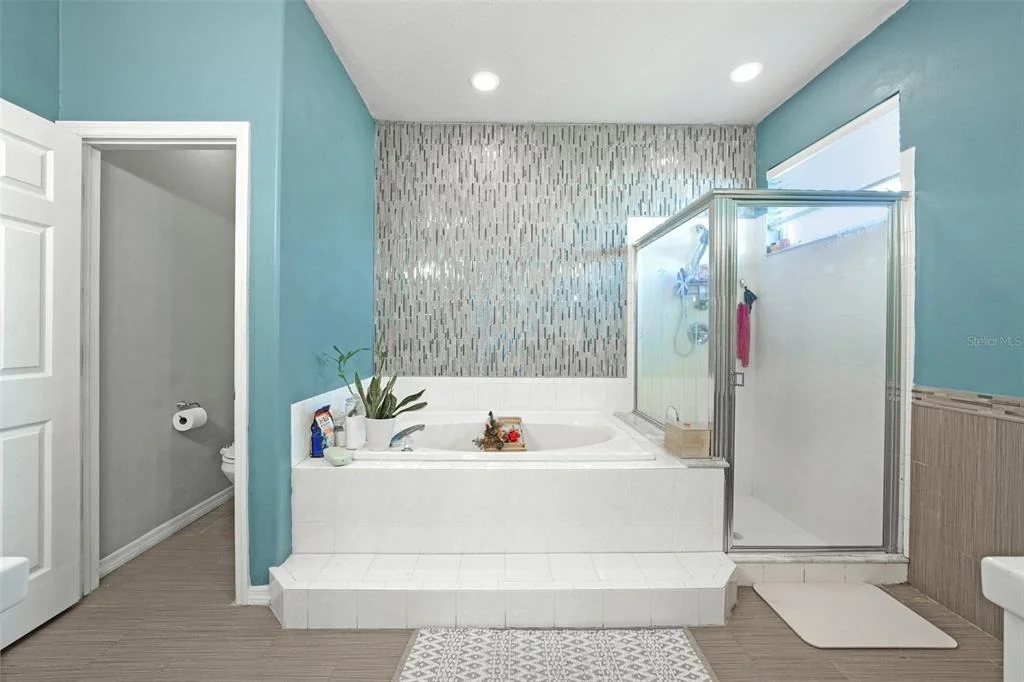Photo of 1008 ROBINWOOD DRIVE