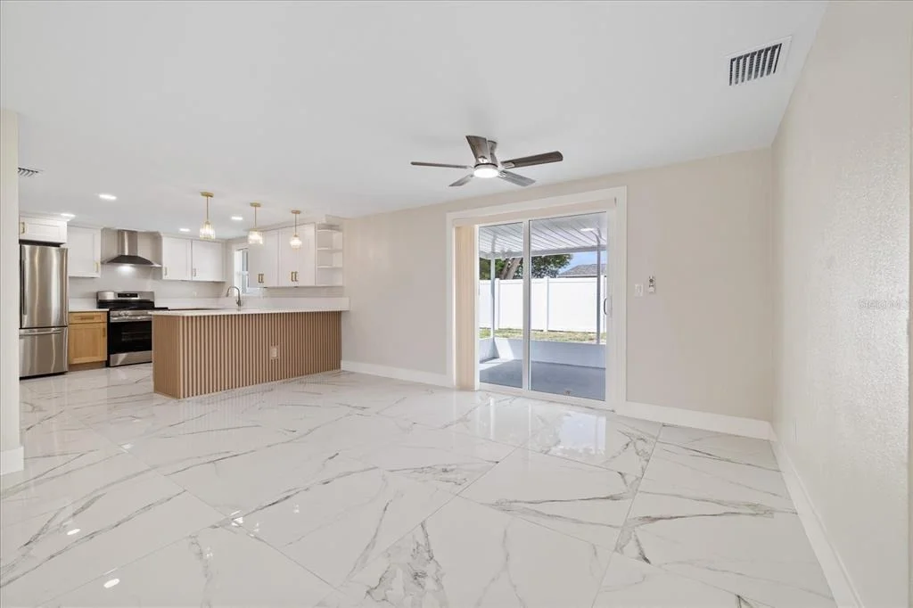 Photo of 2229 ROSELAWN DRIVE