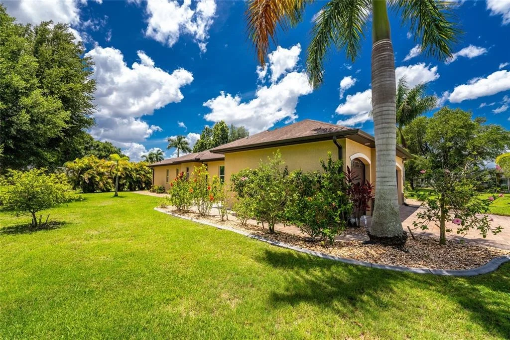 Photo of 26171 MAMORA DRIVE