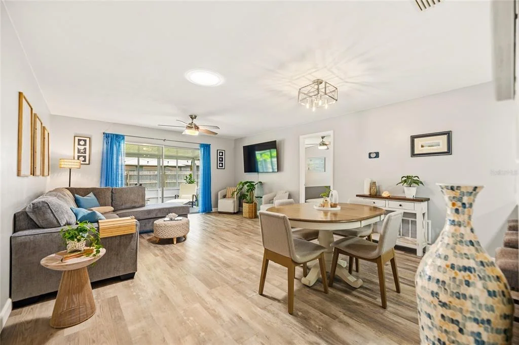 Photo of 38 LAUREL OAKS CIRCLE