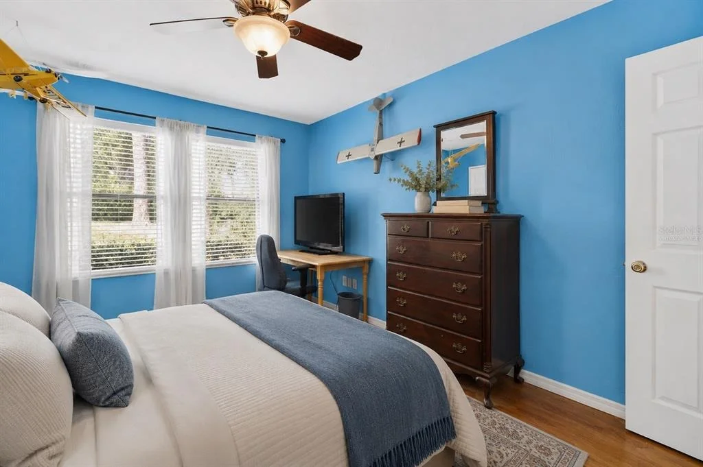 Photo of 325 NW 80TH BOULEVARD