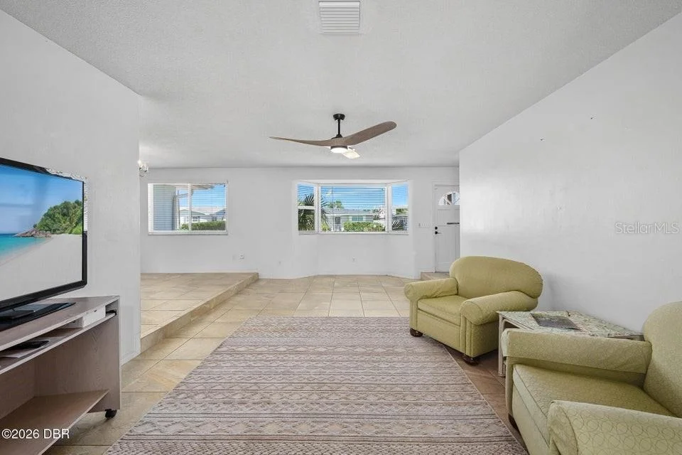 Photo of 190 ELLICOTT DRIVE
