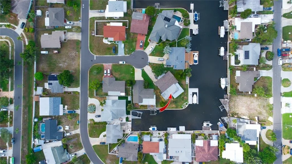Photo of 318 CIRCLE DRIVE