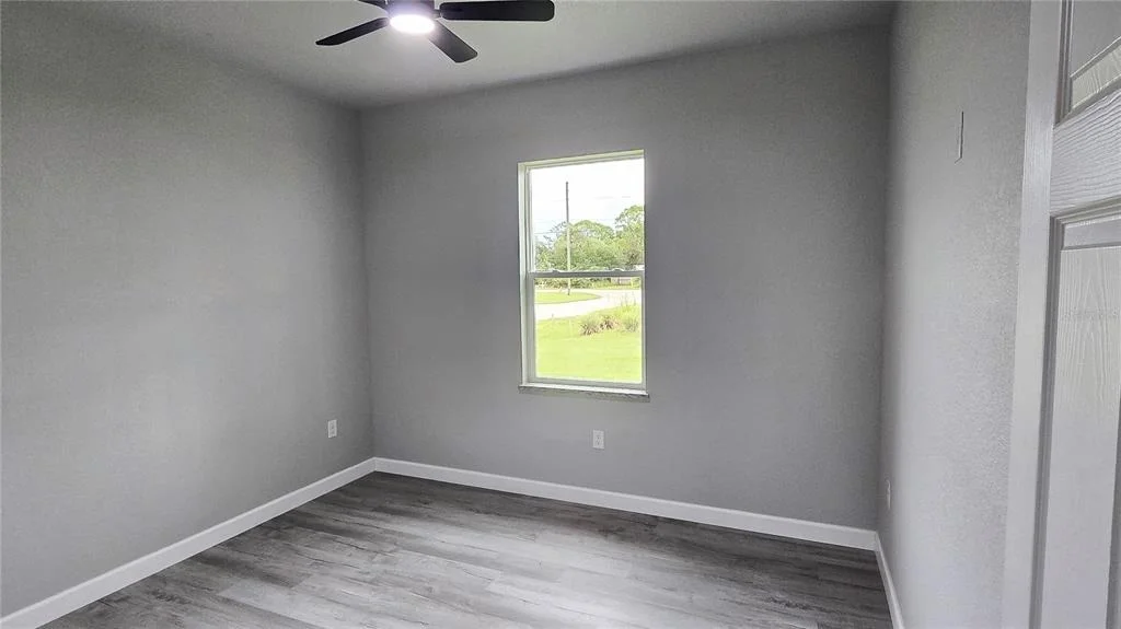 Photo of 4200 LEAF ROAD
