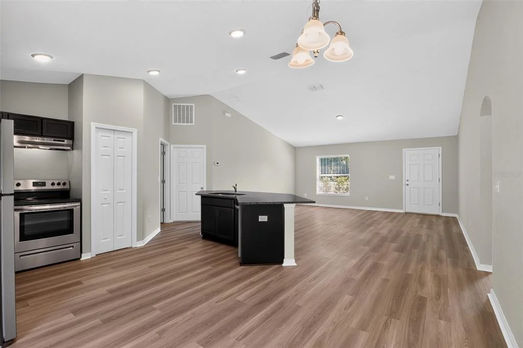 Photo of 16 SPRING LOOP COURT