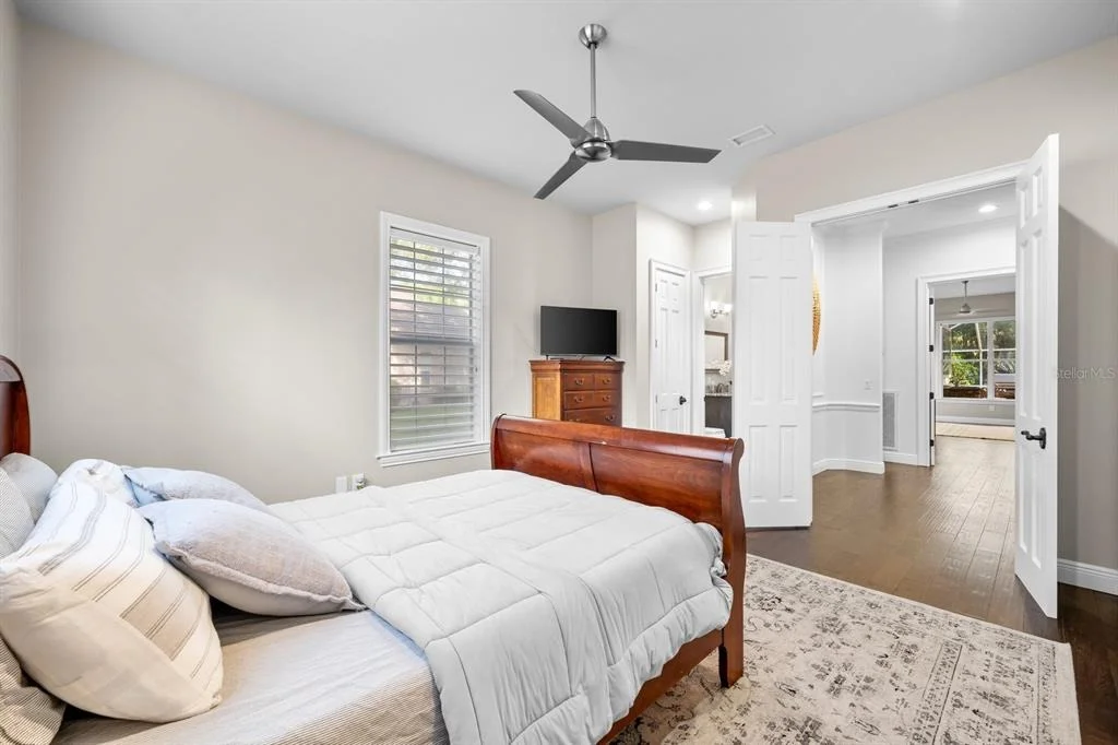 Photo of 6413 MACLAURIN DRIVE