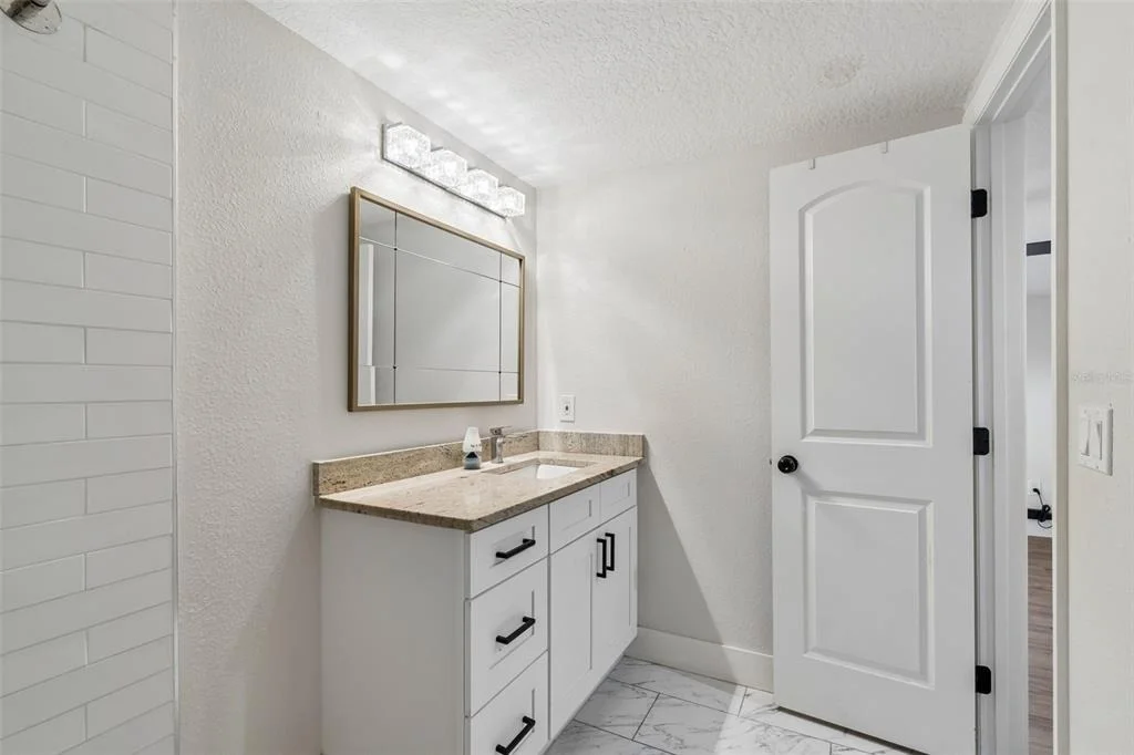 Photo of 125 HARBOR BLUFF DRIVE