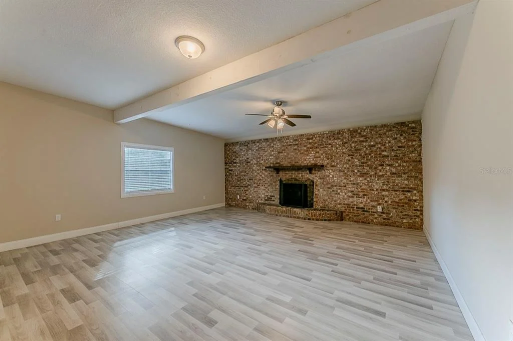 Photo of 1007 EMERALDA ROAD