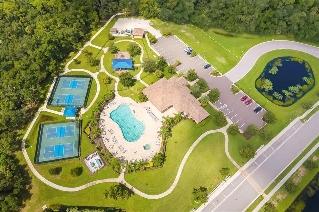 Photo of 332 CHANTILLY TRAIL