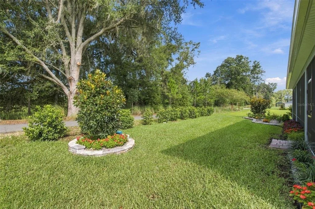 Photo of 4582 NW 57TH AVENUE